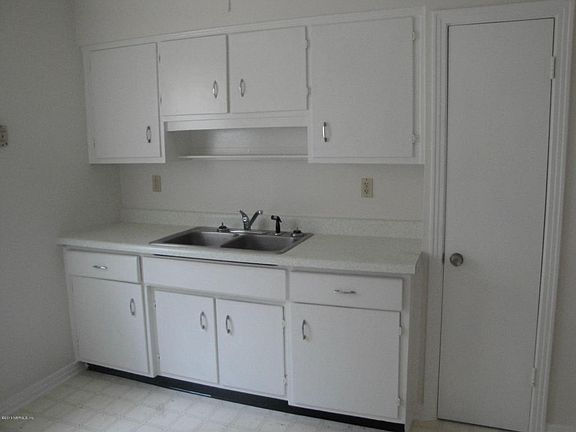 4th image of 6459 N Ballejo Ct