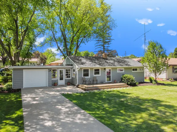 306 W Roosevelt St, Harvard, IL 60033