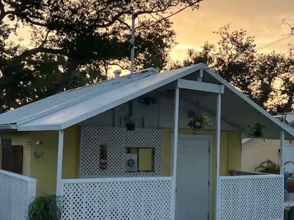 870 S McCall Rd Unit 4, Englewood, FL 34223