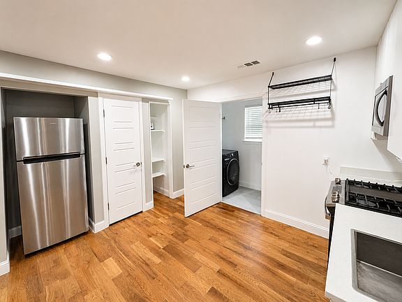 2nd image of 3825 Dismount St #3825