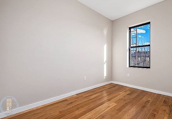 5th image of 536 Kosciuszko St #6