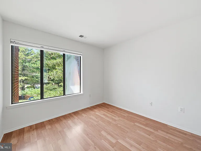 8010 Needwood Rd #201 — Photo 34