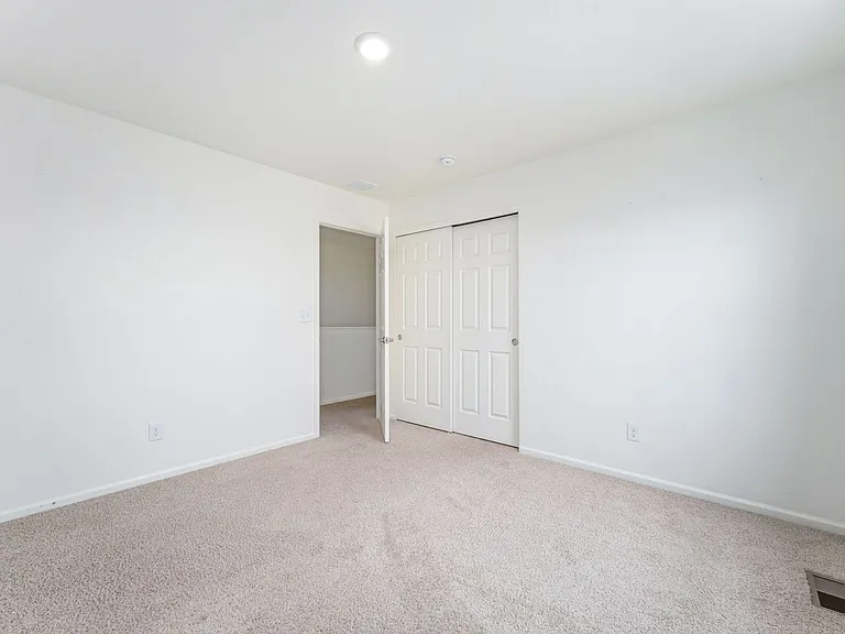 6818 Gateway Crossing St — Photo 25