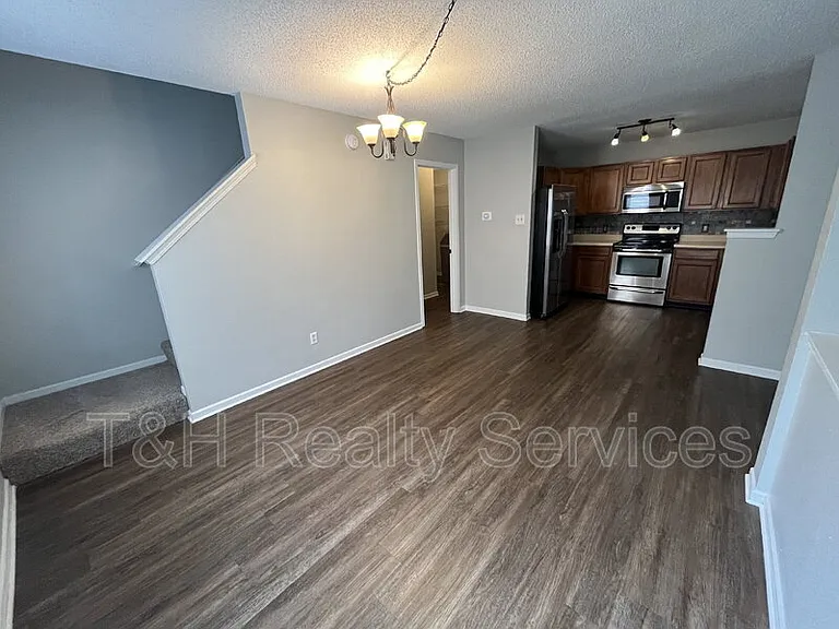 14235 Clapboard Dr — Photo 6