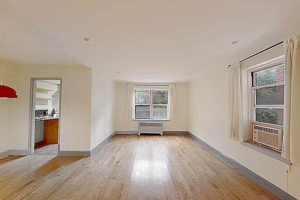 1st image of 100 Park Ter W APT 2J