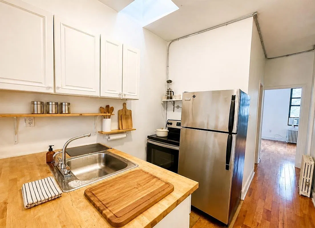 375 Menahan Street — Photo 4