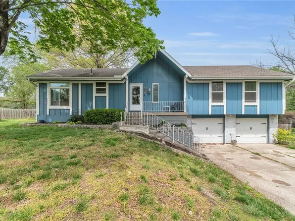 418 NE 112th Ter, Kansas City, MO 64155