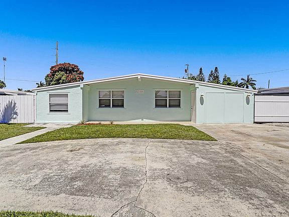 2nd image of 319 Glen Arbor Terrace