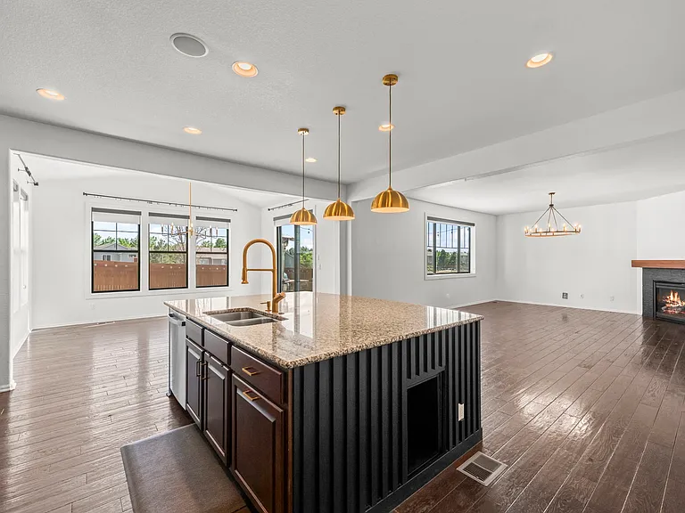 22530 E Bellewood Dr — Photo 12