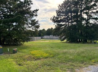 24 Silver Lakes Dr, Huntsville, TX 77340