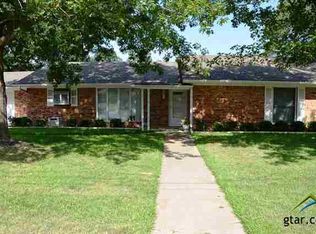 110 Rolling Hills Dr, Canton, TX 75103