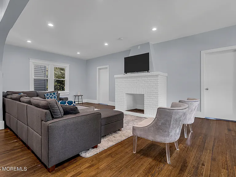 309 Cedar Ave — Photo 4