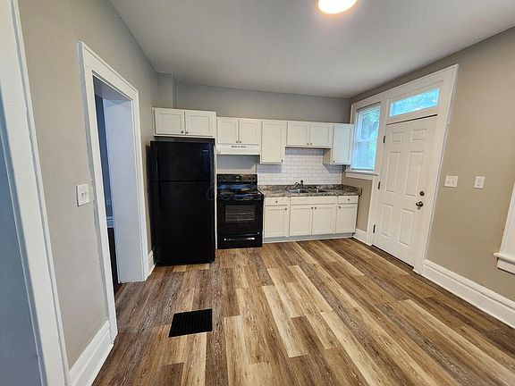 5th image of 640 S Champion Ave #640