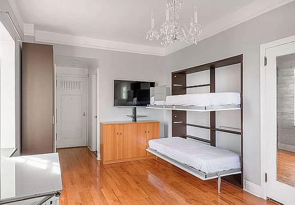 3rd image of 45 Tudor City Pl APT 2101