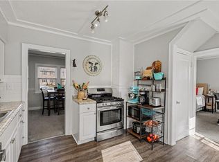 921 E Manor Rd, Independence, MO 64055