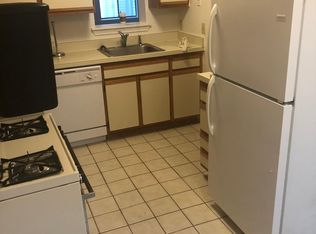 9 Talcott Forest Rd APT E, Farmington, CT 06032