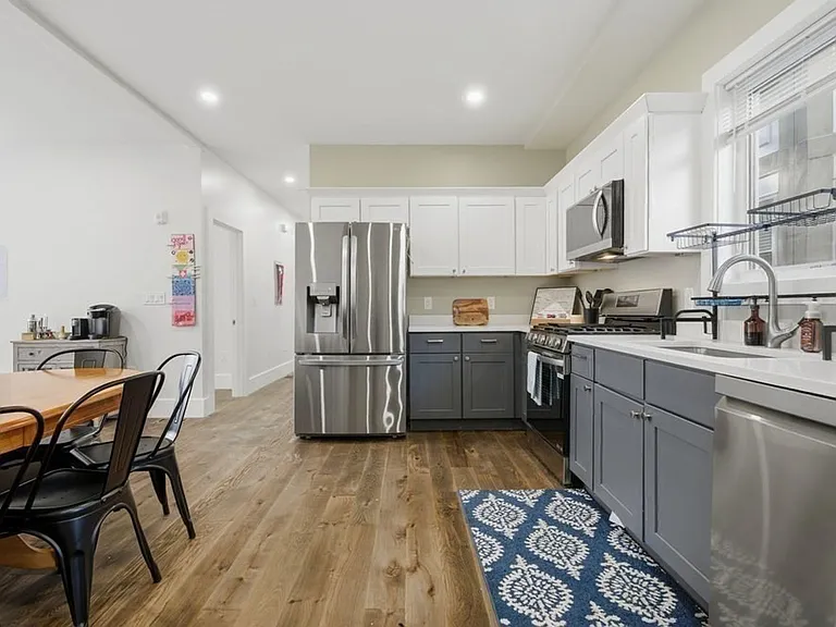 1 Hillside St #3 — Photo 12