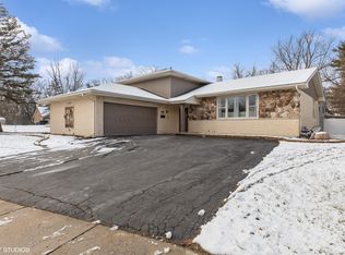 18010 Tarpon Ct, Homewood, IL 60430