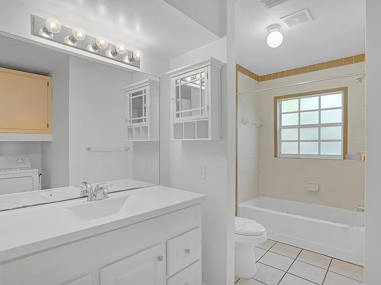 7845 Boca Ciega Dr #A — Photo 33