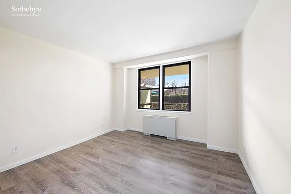 Sold by Sotheby's International Realty | media 35