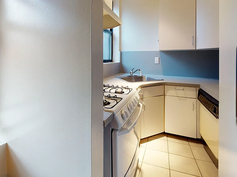 237 Sullivan St #2B — Photo 1