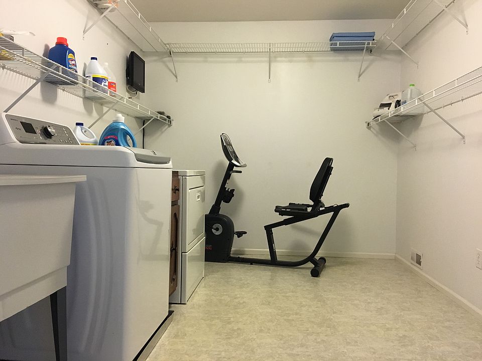 2nd Floor Laundry Room