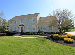 2766 Mallards Landing Dr, Powell, OH