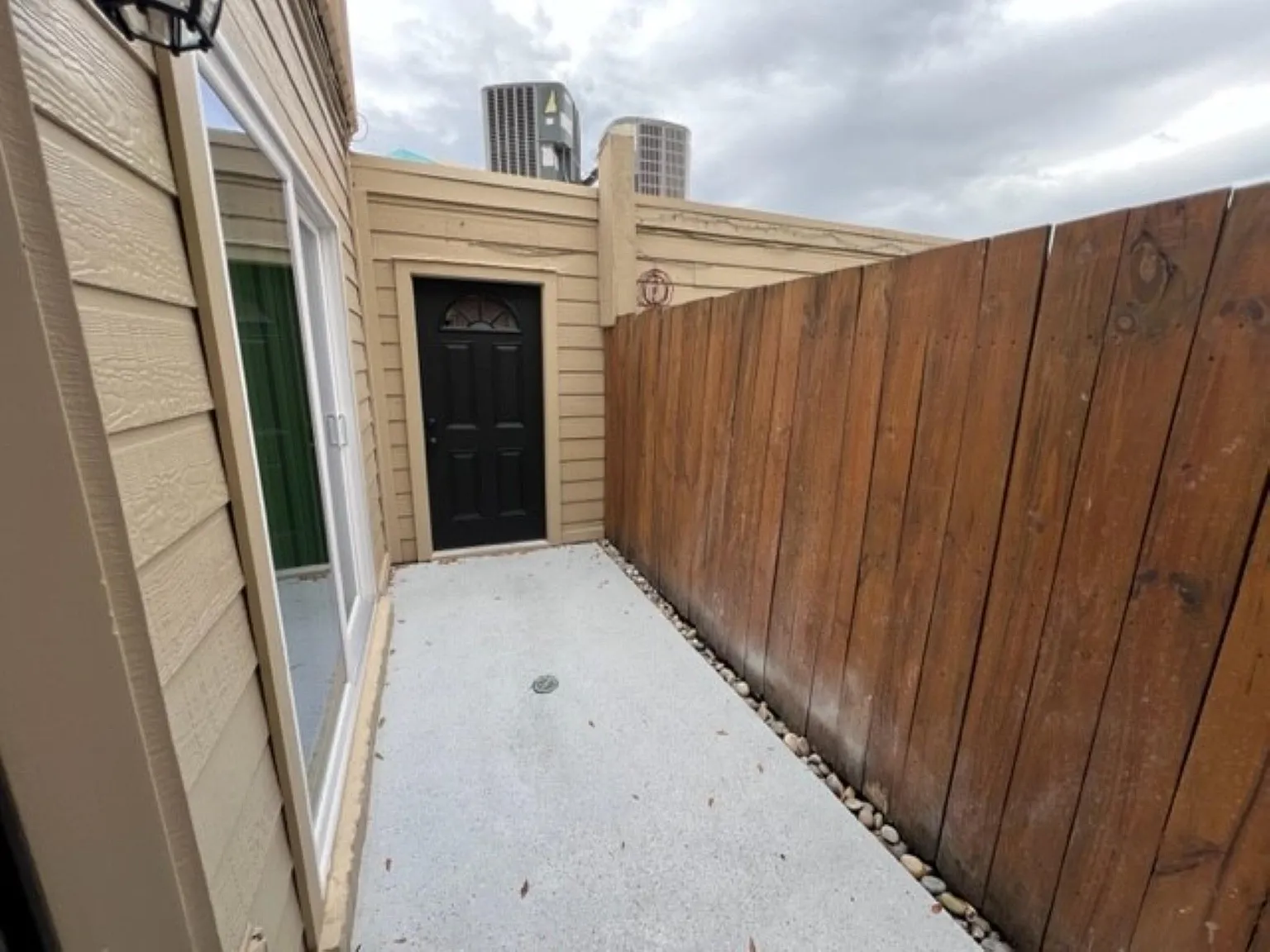 2 bed, 2.0 bath, 1190 sqft, $2,500 — Photo 3