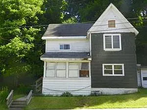 121 Baker St photo 1