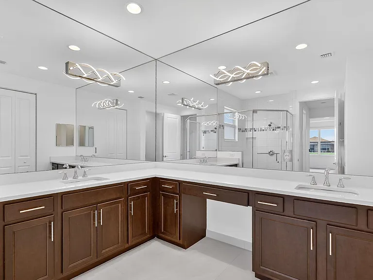 11765 SW Poseidon Way — Photo 37