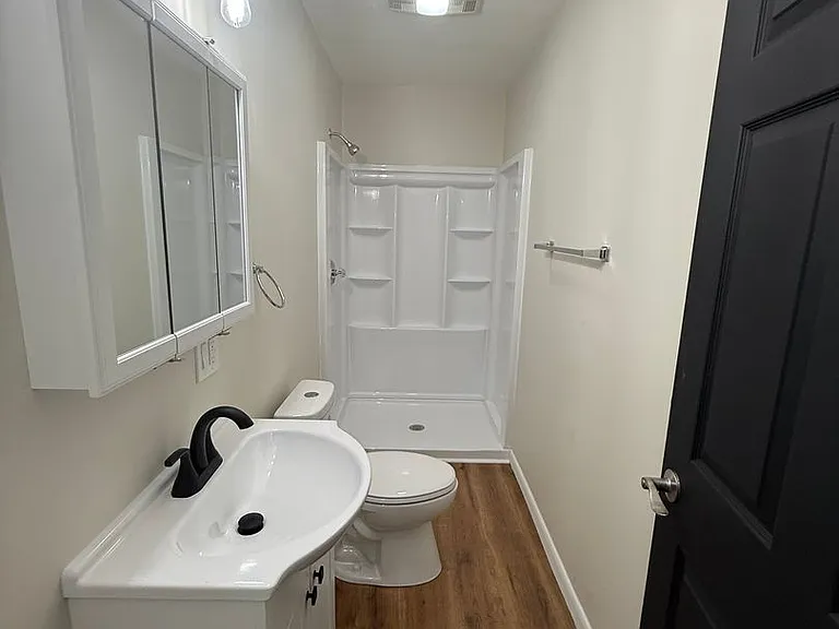 19 Layne Ave — Photo 5