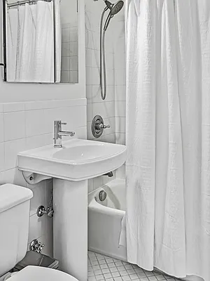 Rented by Barshay Brokerage | media 8