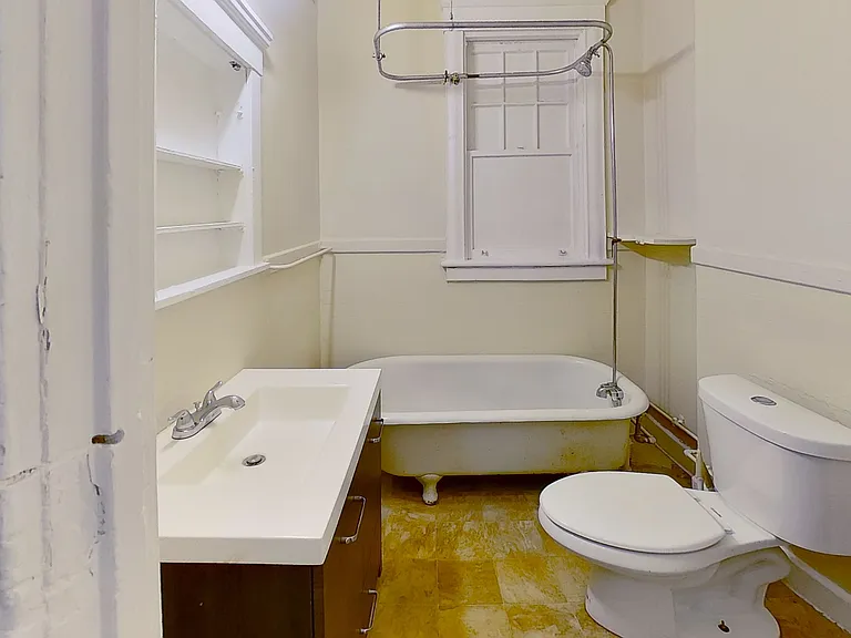 568 Park Ave #2 — Photo 12