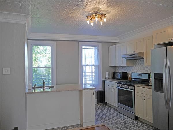 1st image of 126 8th St #3