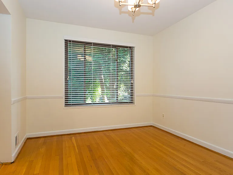 3628 Jenifer St NW — Photo 8