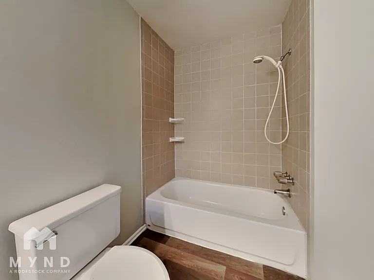 668 Scott Cir — Photo 13