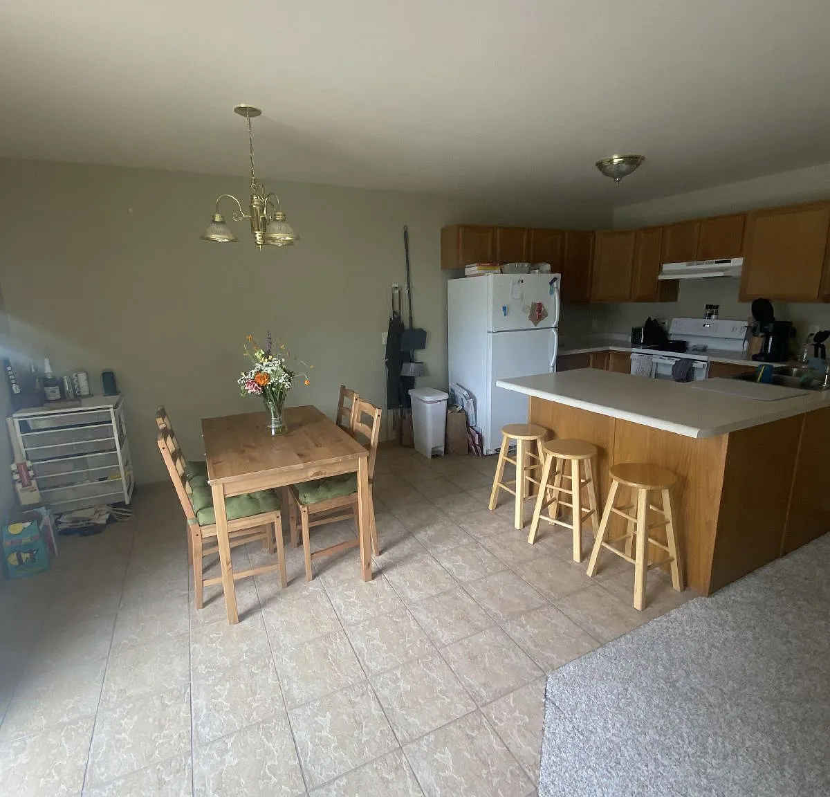 2 bed, 1.0 bath, $625 — Photo 3