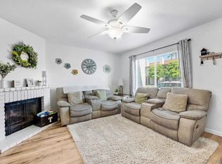 246 Espanas Gln, Escondido, CA 92026