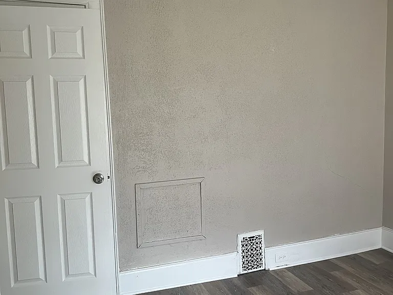 18 Wellington Ave — Photo 5