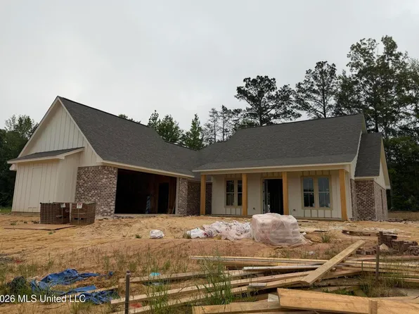 725 Celadon St, Brandon, MS 39042