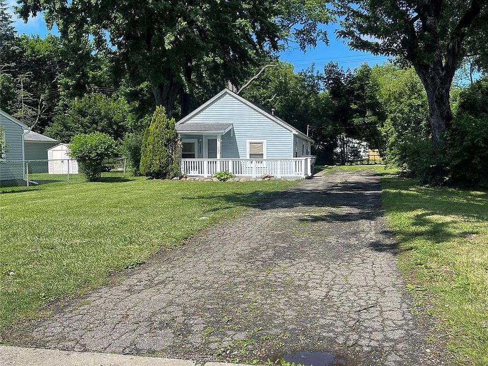 1st image of 1093 Meadowlawn Dr
