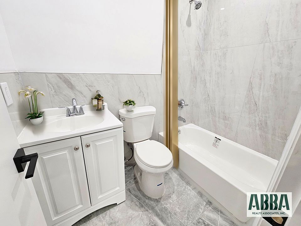 2nd image of 780 Troy Ave APT 1