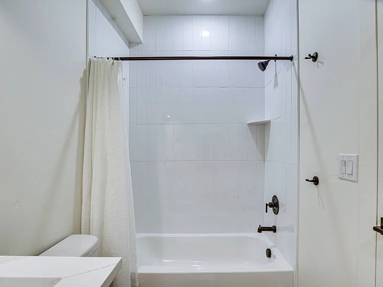 1218 S Sawmill Blvd #505 — Photo 6