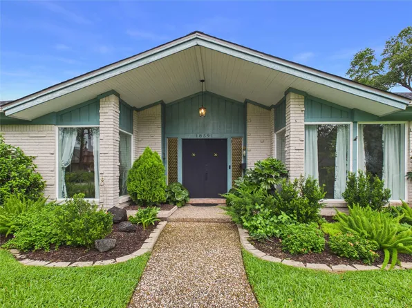 18591 Martinique Dr, Houston, TX 77058