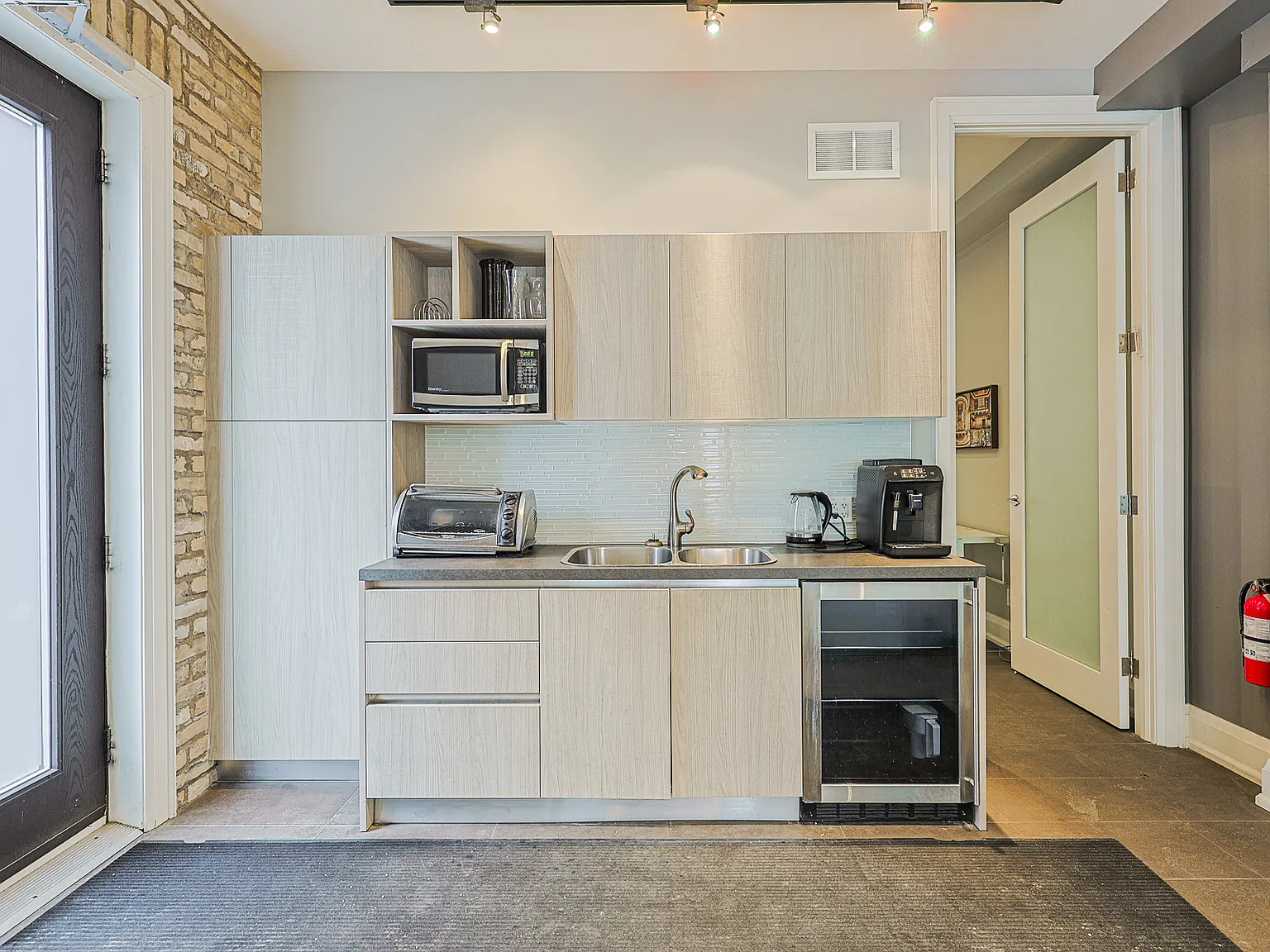 609 Marlee Ave — Photo 3
