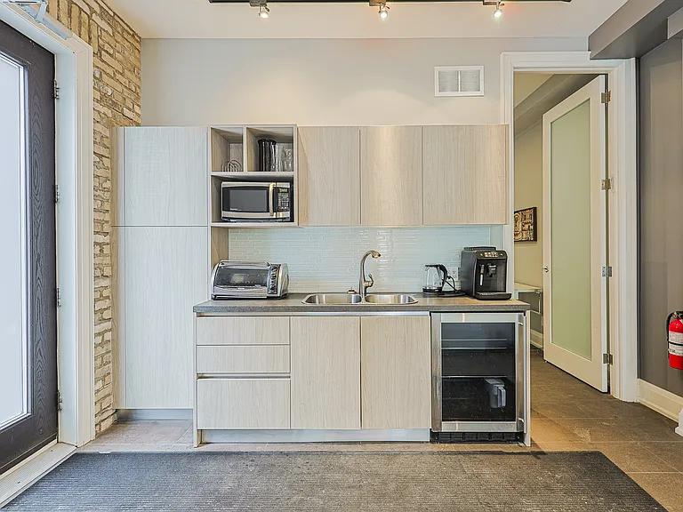 609 Marlee Ave #D — Photo 3