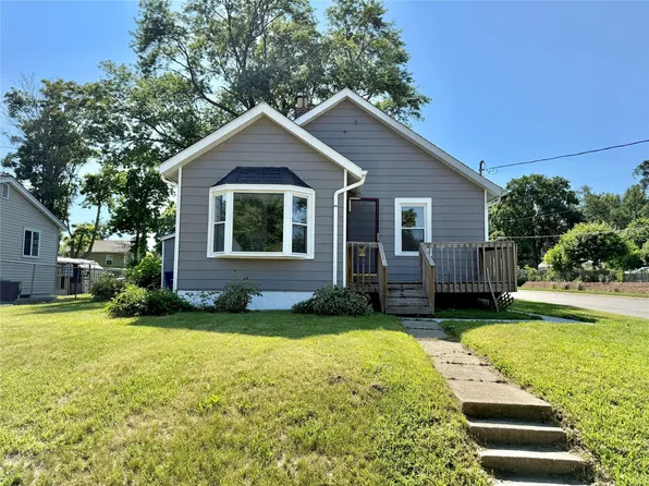 1254 E 16th St, Des Moines, IA 50316