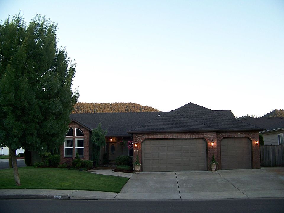 Immaculate Single Level Custom Built Home