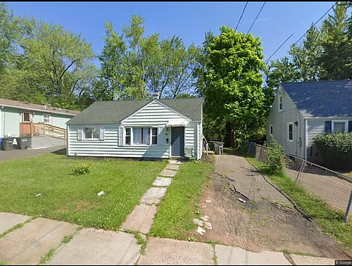 64 E Euclid St Photo 1