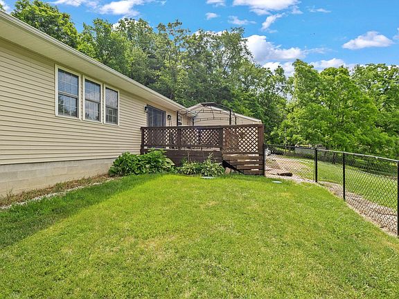 4th image of 2339 Pumpkinvine Rd SE